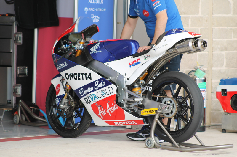 Illustration for article titled MotoGP Bikes In Various States Of Undress
